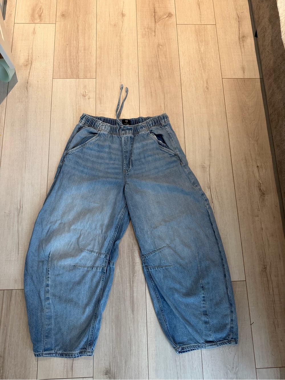 GAP Light Blue Relaxed Denim Jogger Pants barrel style